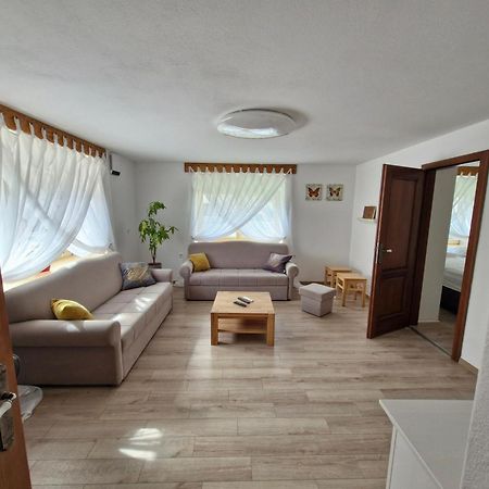 Stol Apartments Zirovnica Exterior photo