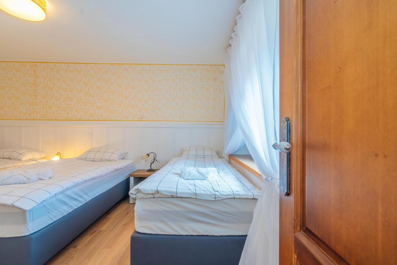 Stol Apartments Zirovnica Exterior photo