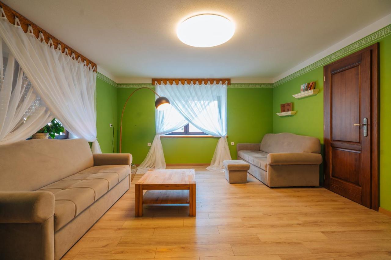 Stol Apartments Zirovnica Exterior photo