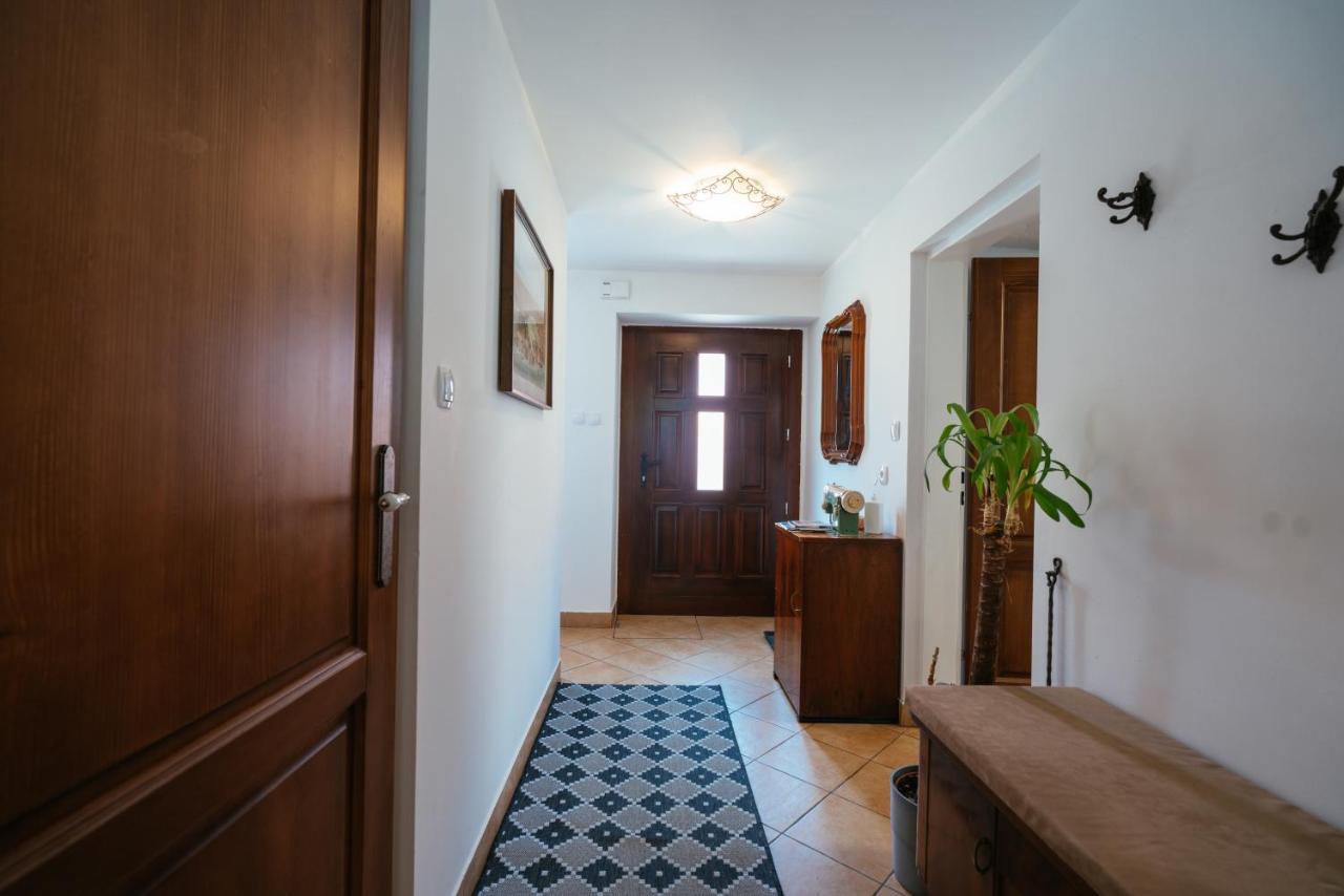 Stol Apartments Zirovnica Exterior photo
