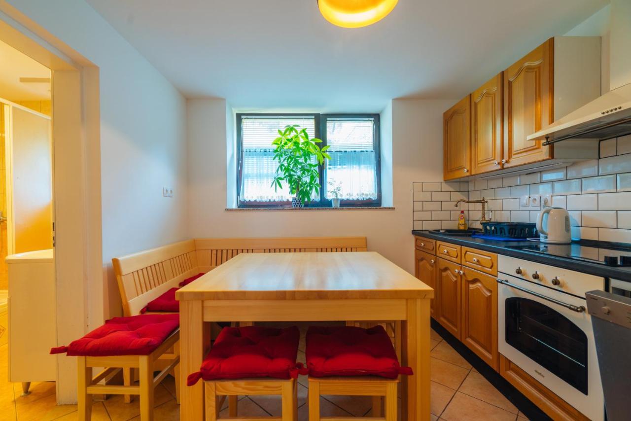 Stol Apartments Zirovnica Exterior photo