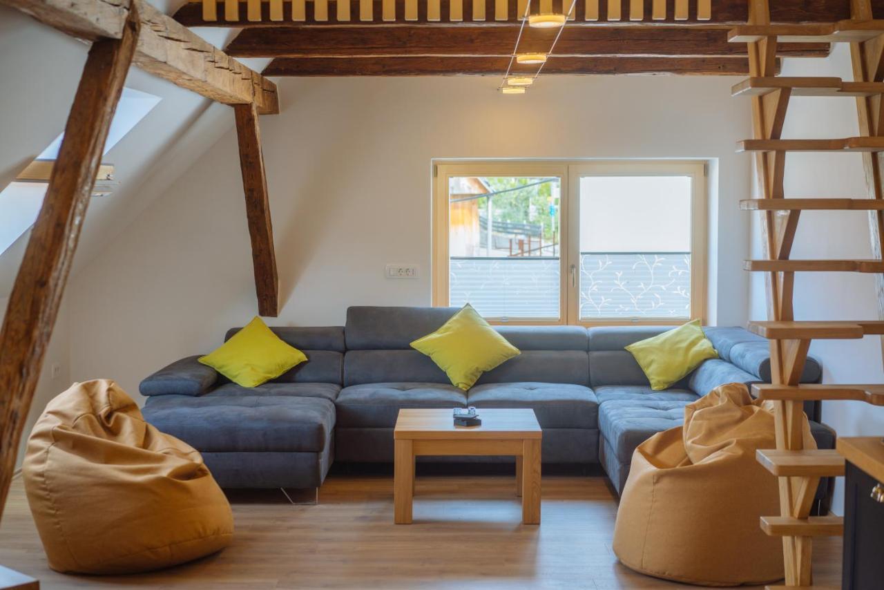 Stol Apartments Zirovnica Exterior photo